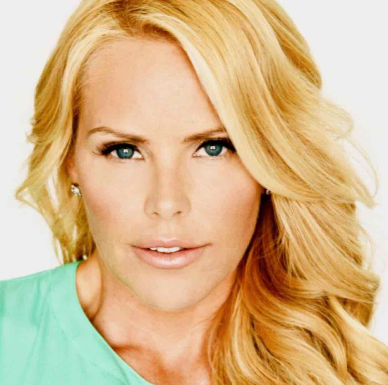Avatar of Gena Lee Nolin