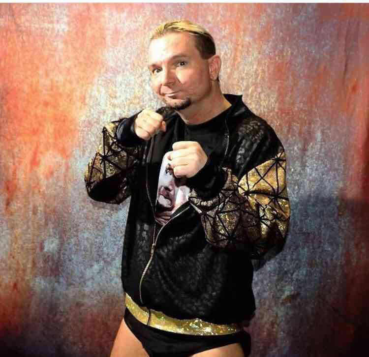 Avatar of James Ellsworth
