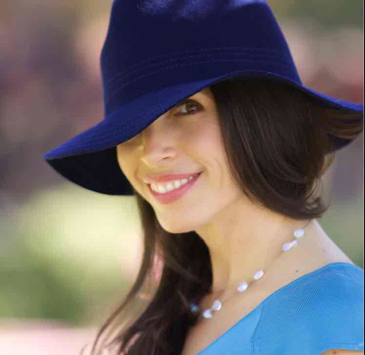 Avatar of Tasia Valenza