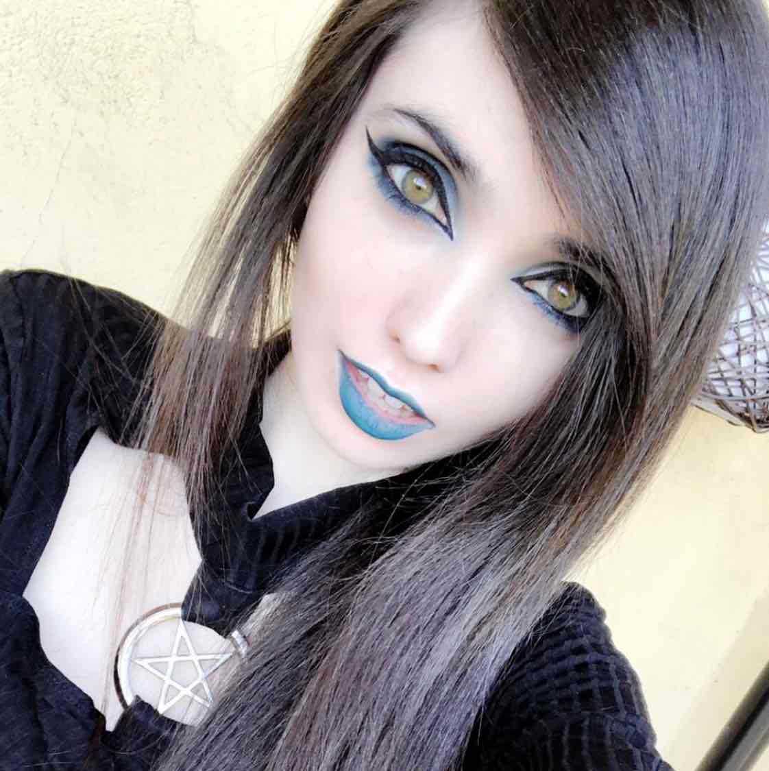 Cameo - Eugenia Cooney