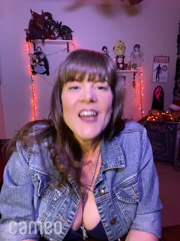 Video player preview of celebrity introduction