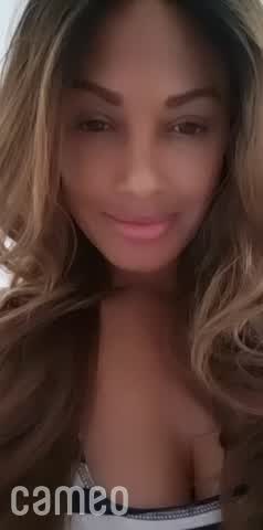 Video player preview of celebrity introduction