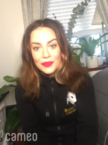 Video player preview of celebrity introduction